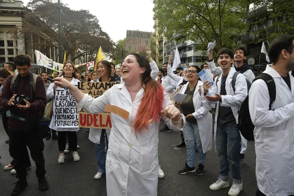 La pérdida del salario real desde 2020 había incrementado la conflictividad laboral.