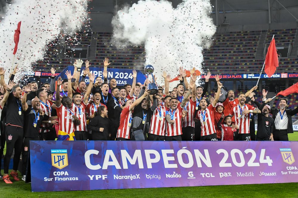Estudiantes Velez Copa de la Liga