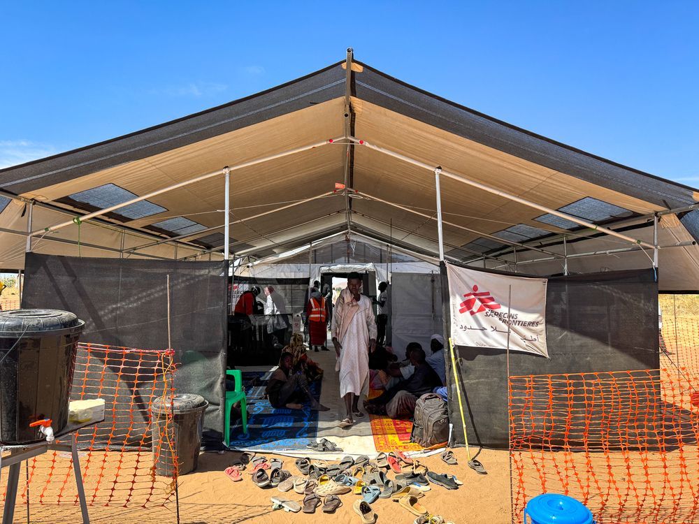 Puesto de atención médica de MSF en Tawila Umda para estabilizar a las personas recién llegadas de El Fasher  