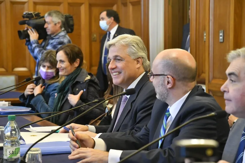 El canciller dio explicaciones en el Parlamento