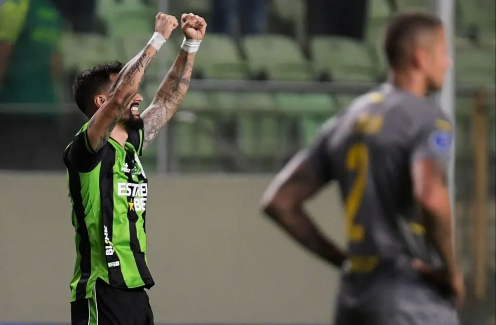 Mastriani festeja un gol frente a Peñarol