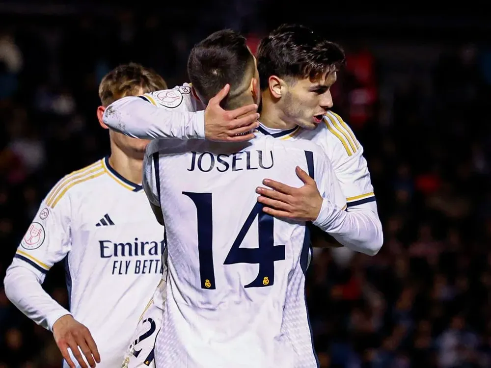 Triunfo y clasificación.