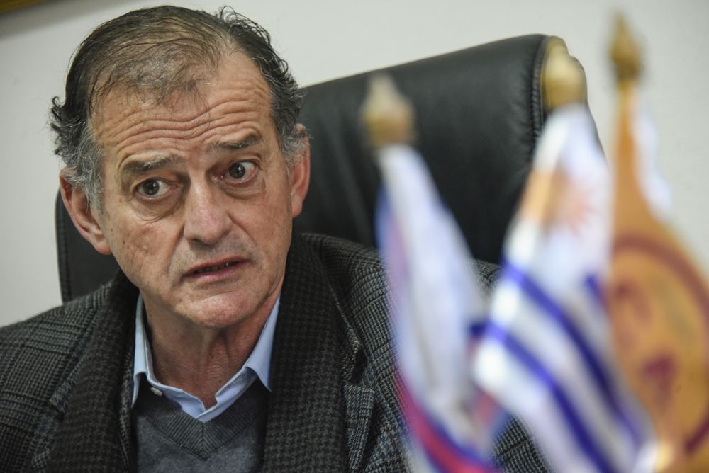 Guido Manini Ríos durante la entrevista con El Observador