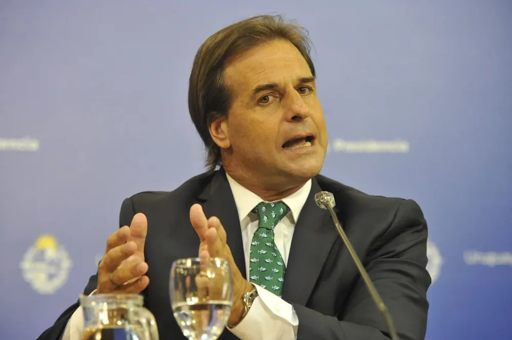 El presidente de la República, Luis Lacalle Pou, anunció que las medidas sanitarias se irán evaluando semanalmente