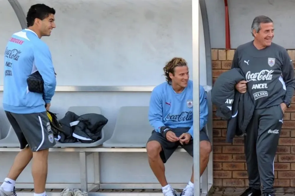 Suárez, Forlán y Tabárez entre los mejores del mundo