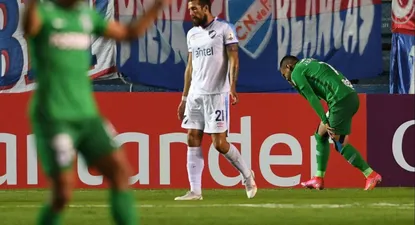 Corujo se fue expulsado