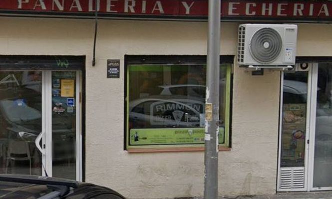 Una imagen del restaurante Rimmon Kosher antes del ataque del martes
