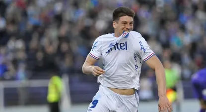 El Colo Romero la rompió con dos golazos, pero a Nacional no le alcanzó. Fotos: D.Battiste