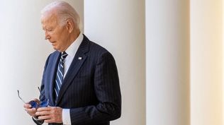 Un nuevo libro asegura que los colaboradores más estrechos de Biden intentaron ocultar su deterioro físico.