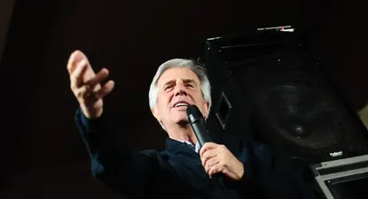 vazquez se suma a las plataformas digitales para amplificar su llegada