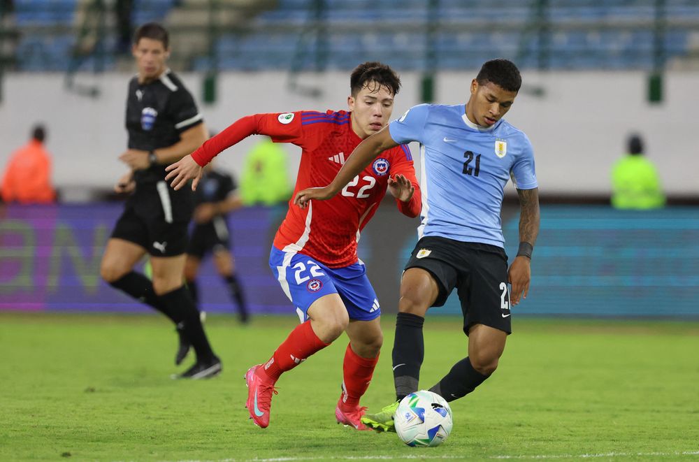 Alejandro Severo de Uruguay ante Leandro Hernández de Chile