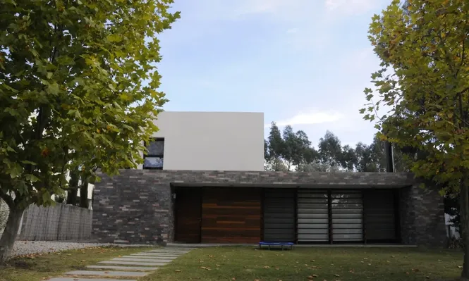 Residencia del narco colombiano en San Nicolás