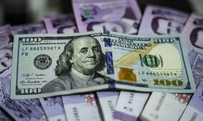 El dólar volvió a bajar y se consolida en los $ 39 en el mercado mayorista