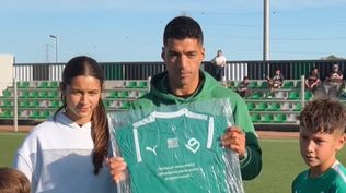 Luis Suárez y sus hijos en el Complejo LS