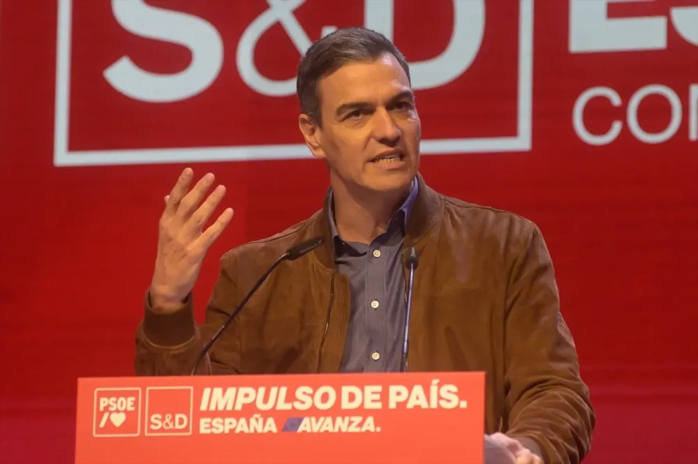 El presidente del Gobierno, Pedro Sánchez, interviene durante la clausura de la convención política del PSOE.