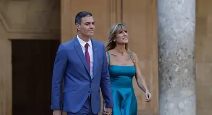 El presidente de España, Pedro Sánchez, y su esposa Begoña Gómez.