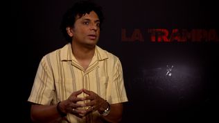 Shyamalan combina asesinos en serie y pop de masas en La trampa: Lo de Taylor Swift es mágico, casi religioso.