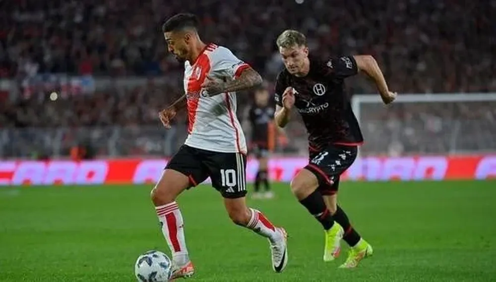 Victoria de Huracán ante River