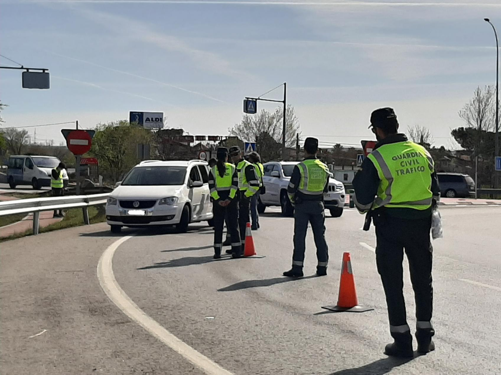Operativo vehicular de la Guardia Civil