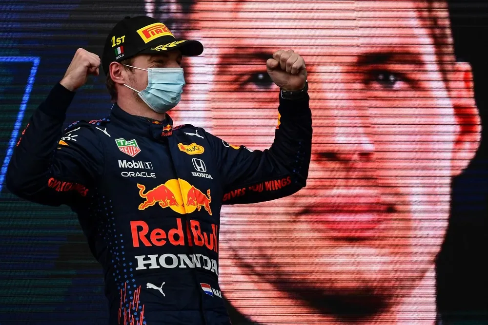 Max Verstappen ganó en el autódromo de Ímola