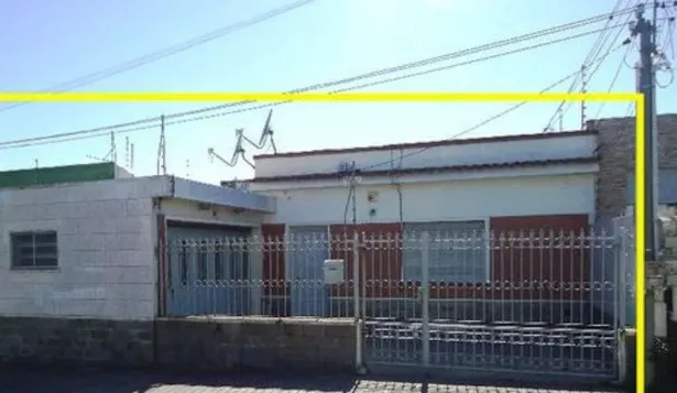 Padrón con una casa y dos apartamentos va a remate judicial