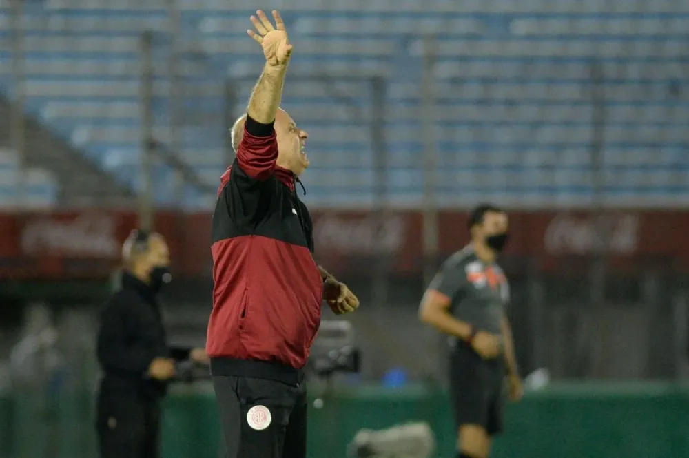 Alejandro Capuccio técnico de Rentistas.