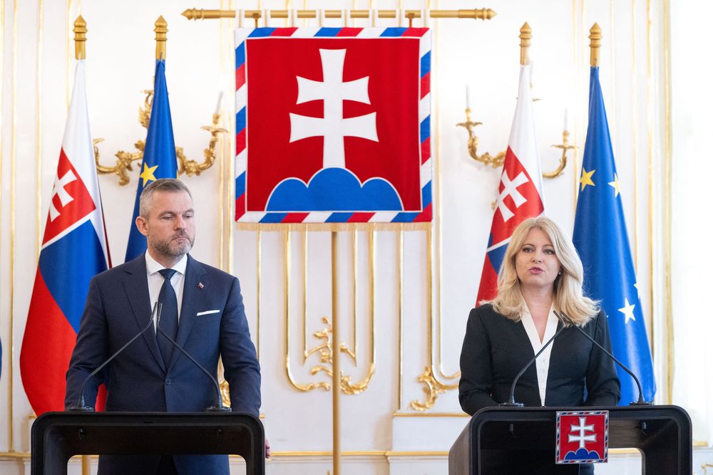 Eslovaquia: la presidenta, Zuzana Caputova, y el presidente electo, Peter Pellegrini, en una conferencia de prensa en Bratislava.