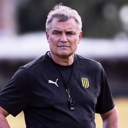 Diego Aguirre dirigió el entrenamiento de Peñarol en Los Aromos Diego Aguirre dirigió el entrenamiento de Peñarol en Los Aromos