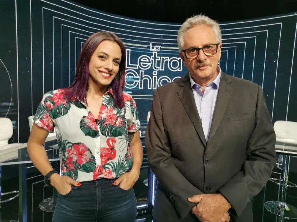 Ricardo Piñeyrúa y Denisse Legrand, conductores de La Letra Chica