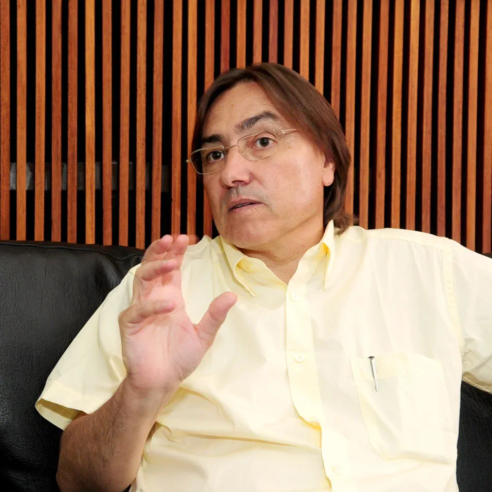 Gustavo Pérez presidente del Consejo Central de AEBU