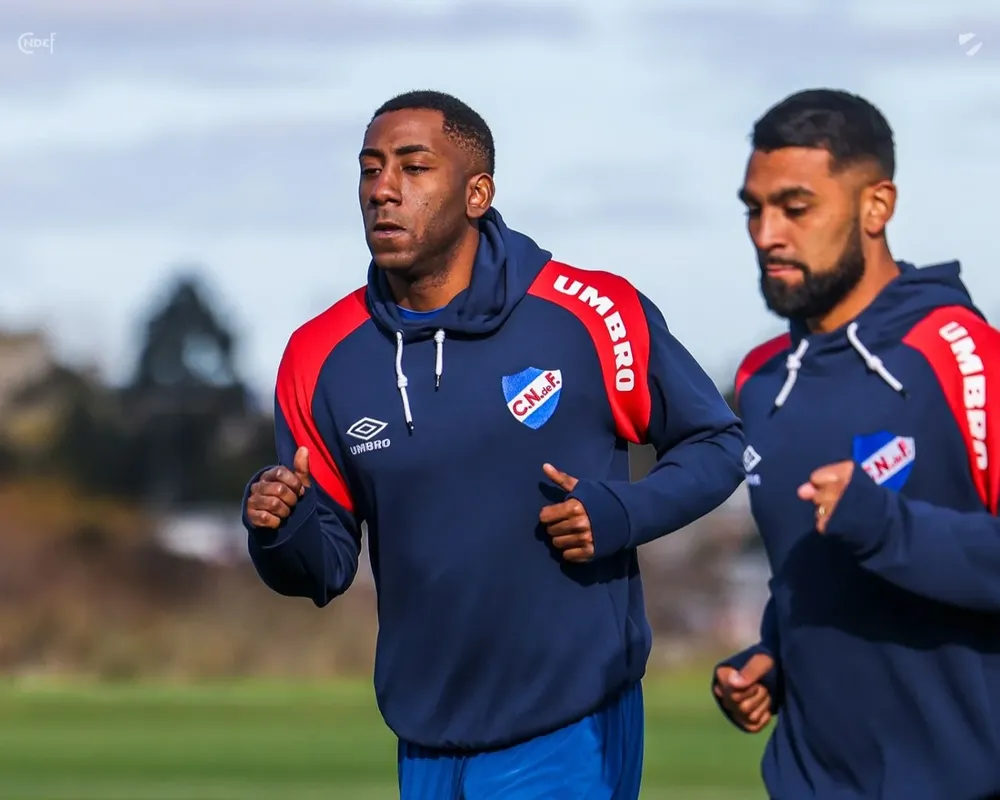 Dos de los fichajes de Nacional: Carneiro y Romero