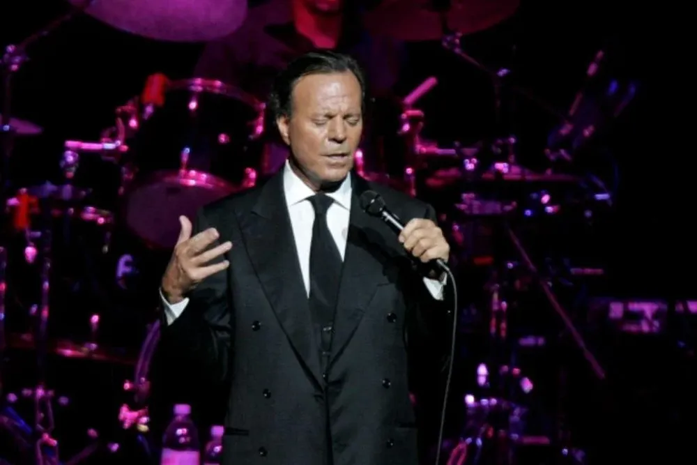 Julio Iglesias