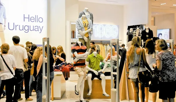 Gap abre su segunda tienda en Montevideo