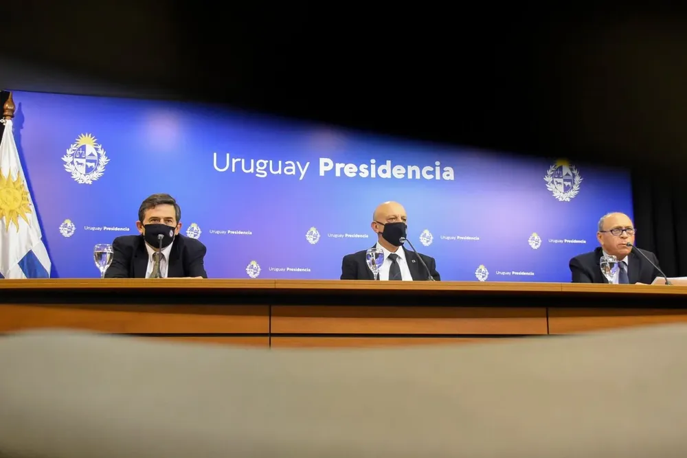 Fernando Paganini, Henry Cohen y Rafael Radi, coordinadores del GACH