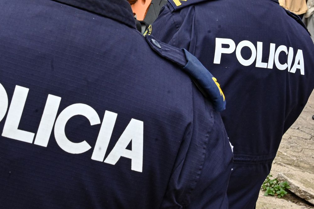 Policía