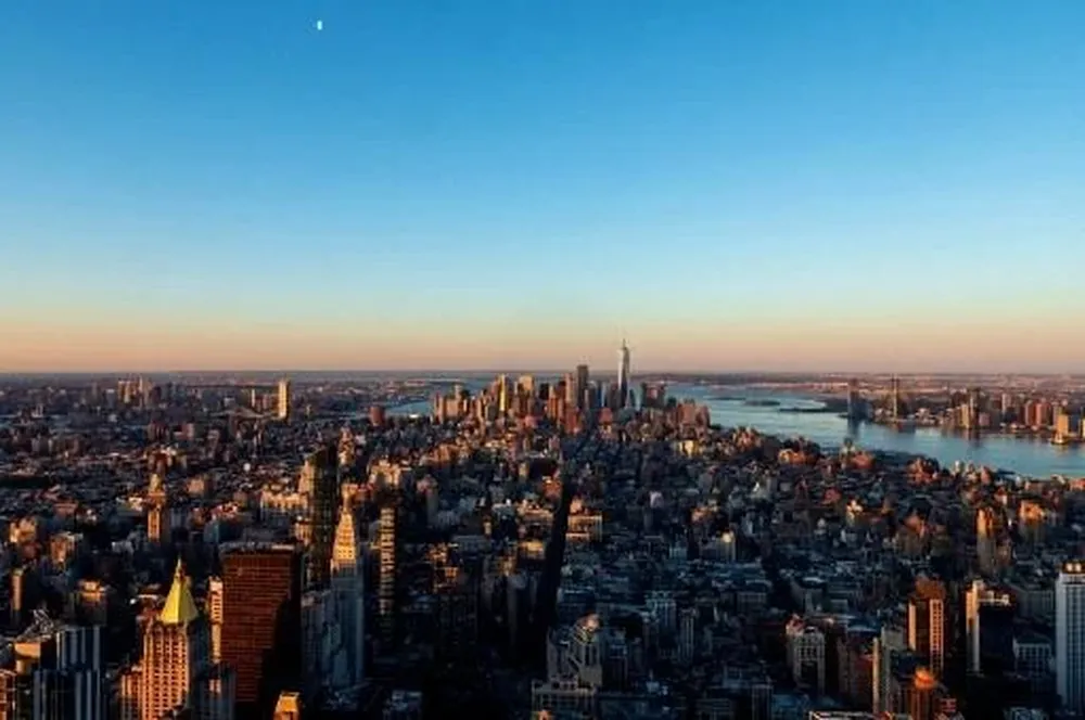 Nueva York comienza su vuelta a la normalidad