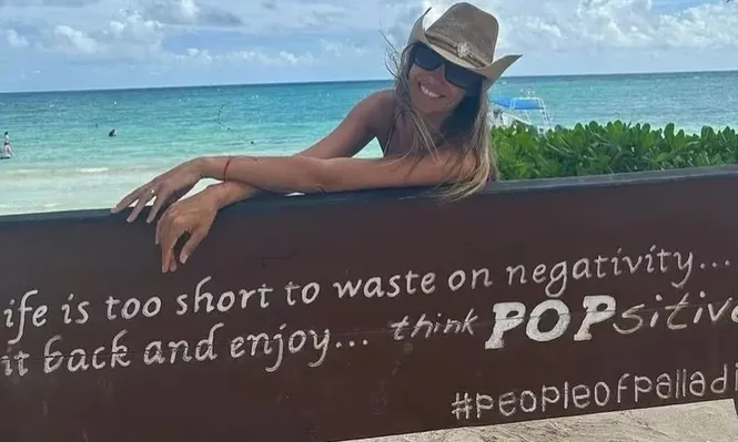 Deslumbrante: Pampita festeja sus 46 años en las playas de México con amigos y familia