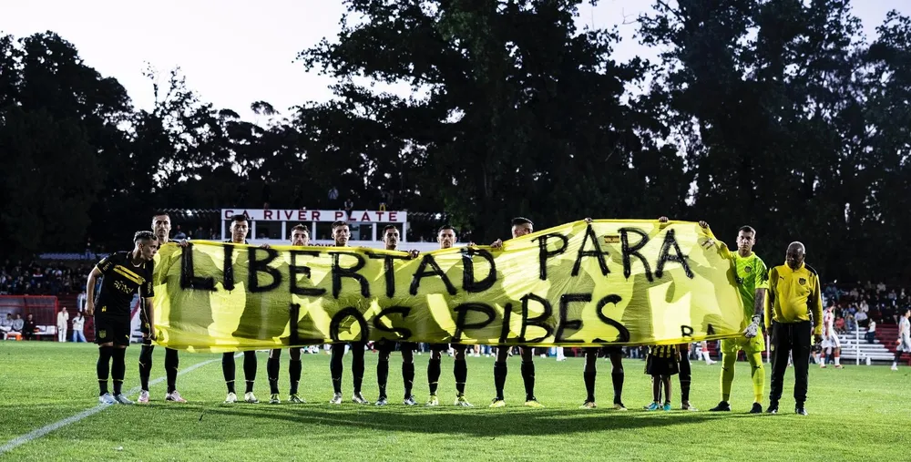 Los jugadores de Peñarol volvieron a pedir la liberación de los presos en Brasil