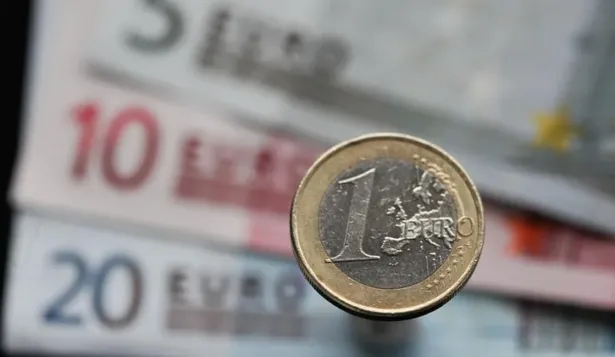 El Brent y el euro arrancan otra jornada con suba