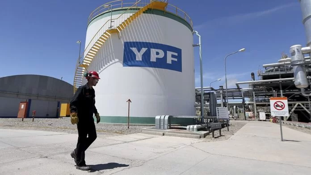 La jueza Loretta Preska condenó en 2023 a Argentina a pagar 16.000 millones de dólares por la expropiación de YPF.&nbsp;