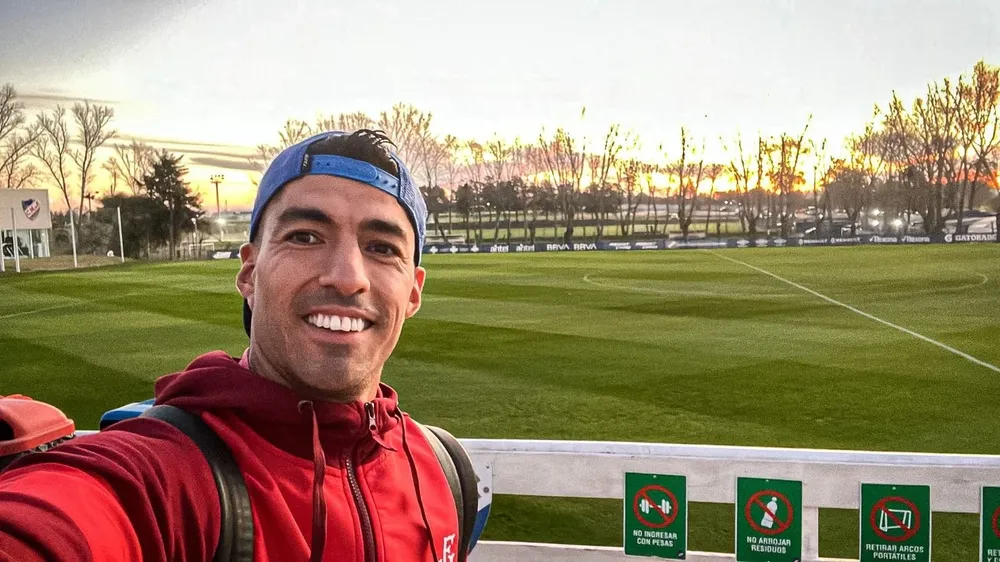 Luis Suárez se tomó una selfie al terminar su primera práctica con Nacional en Los Céspedes