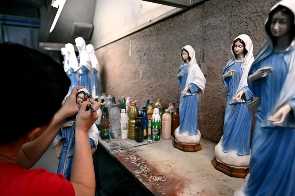 El papa Francisco advirtió contra ciertas “apariciones”, en una alusión apenas velada a la Virgen de Trevignano