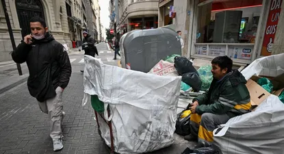 un informe del banco mundial considera poco probable la meta de reduccion de la pobreza extrema mundial para 2030