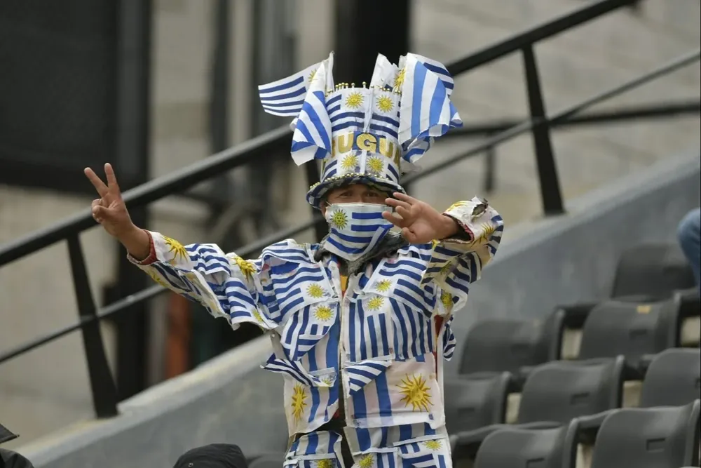 Así vivieron los hinchas los partidos de setiembre en el Campeón del Siglo