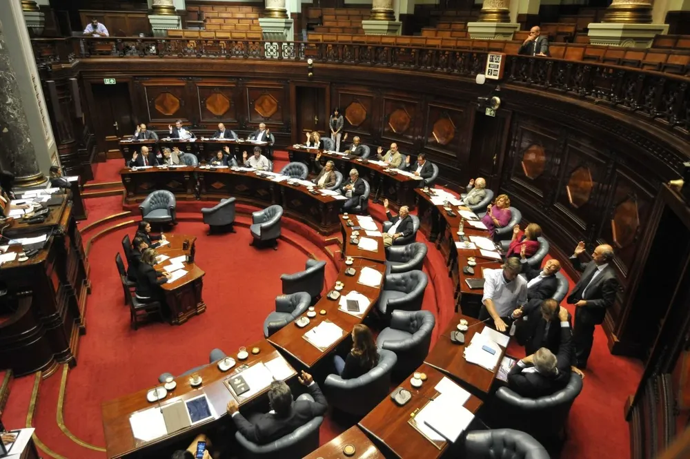 camara-de-senadores-LC.webp