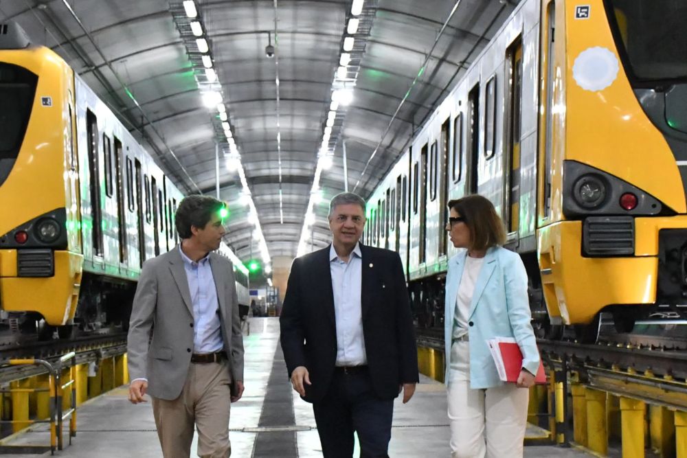 Jorge Macri dio detalles del nuevo sistema acompañado por Pablo Bereciartua y Laura Alonso.&nbsp;&nbsp;