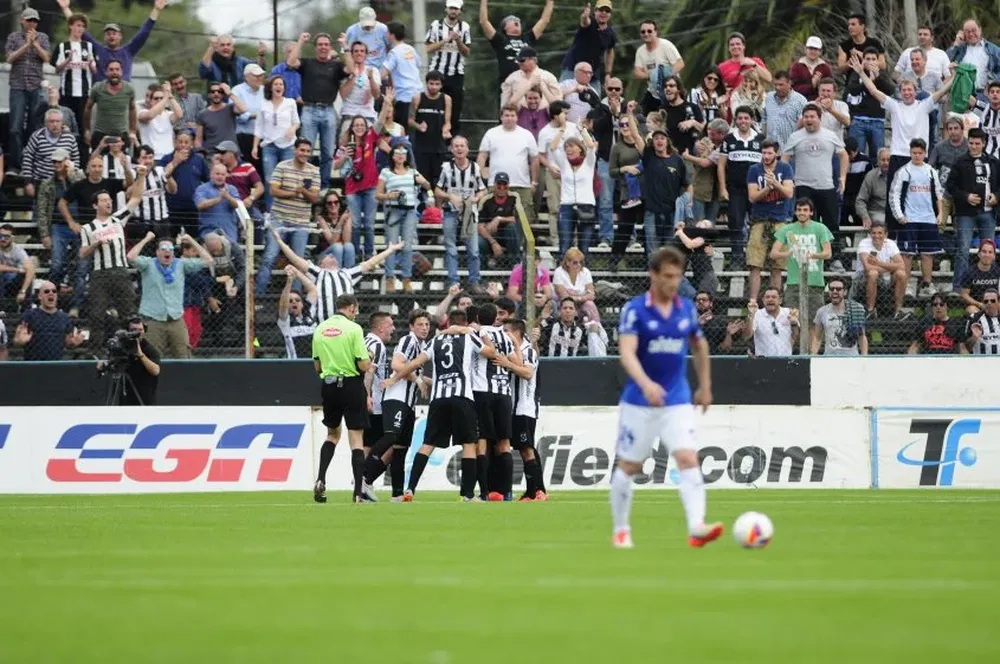 Wanderers festejó ante Nacional