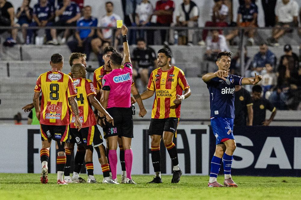 Progreso vs Nacional en Durazno