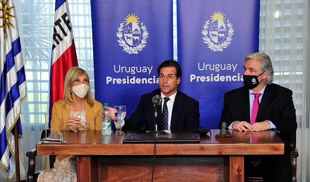 Luis Lacalle Pou brindó conferencia de prensa luego de la llegada del viaje oficial a Doha, capital del estado de Catar