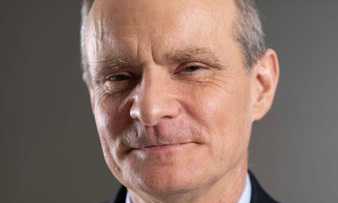 Simon Johnson ganó el Nobel de Economía el año pasado por sus estudios sobre la desigualdad.